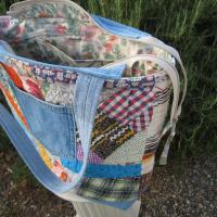 Granny Quilt Tote, Upcycled Vintage Scrap Patchwork Bag with Zipper, USA Hand Made
