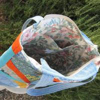 Granny Quilt Tote, Upcycled Vintage Scrap Patchwork Bag with Zipper, USA Hand Made