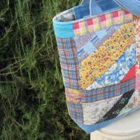 Granny Quilt Tote, Upcycled Vintage Scrap Patchwork Bag with Zipper, USA Hand Made