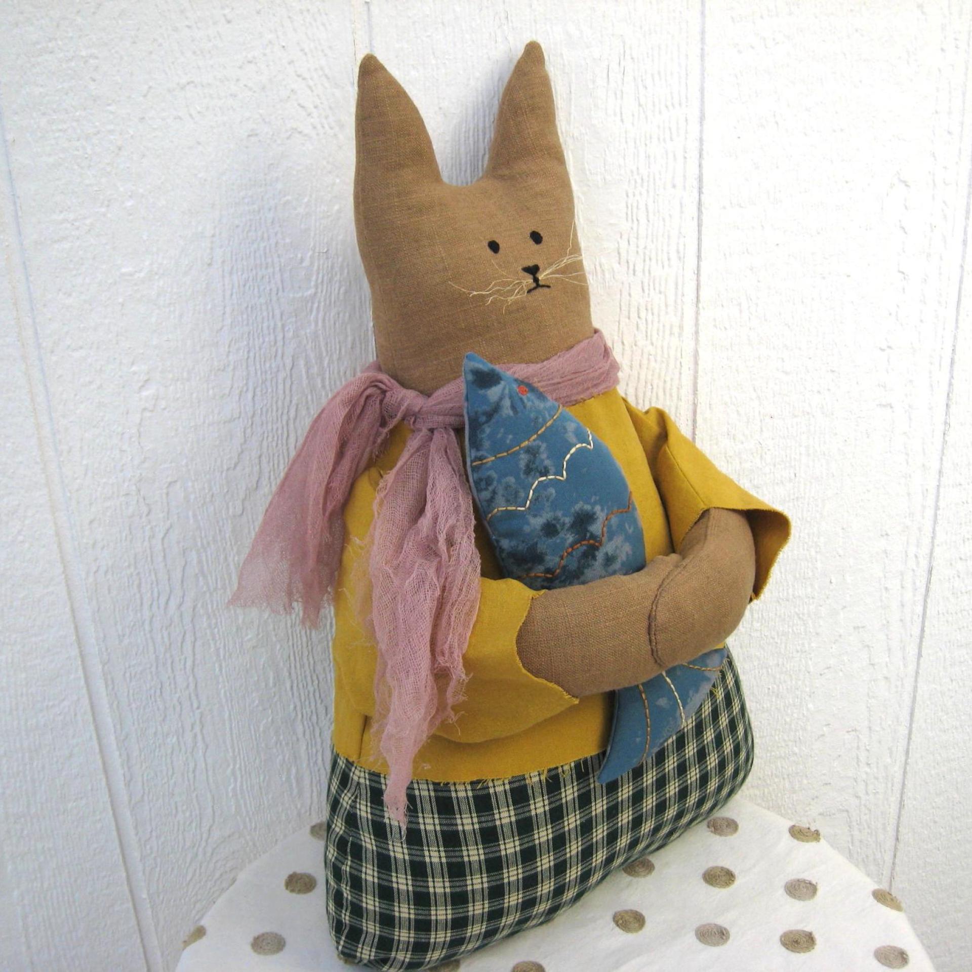 Primitive Cat and Fish in Caramel, Mustard Yellow, and Blue, Whimsical Cloth Art Cottage Décor, Rustic USA Handmade, Erlinda with Fish #1
