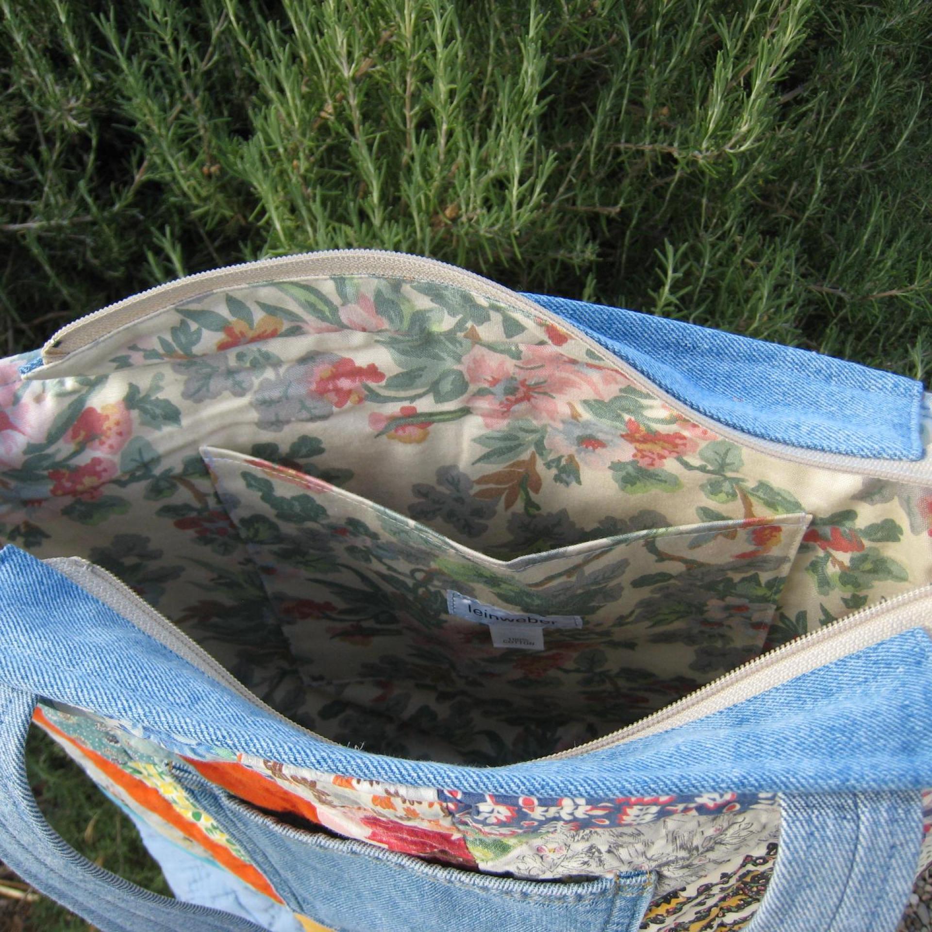 Granny Quilt Tote, Upcycled Vintage Scrap Patchwork Bag with Zipper, USA Hand Made