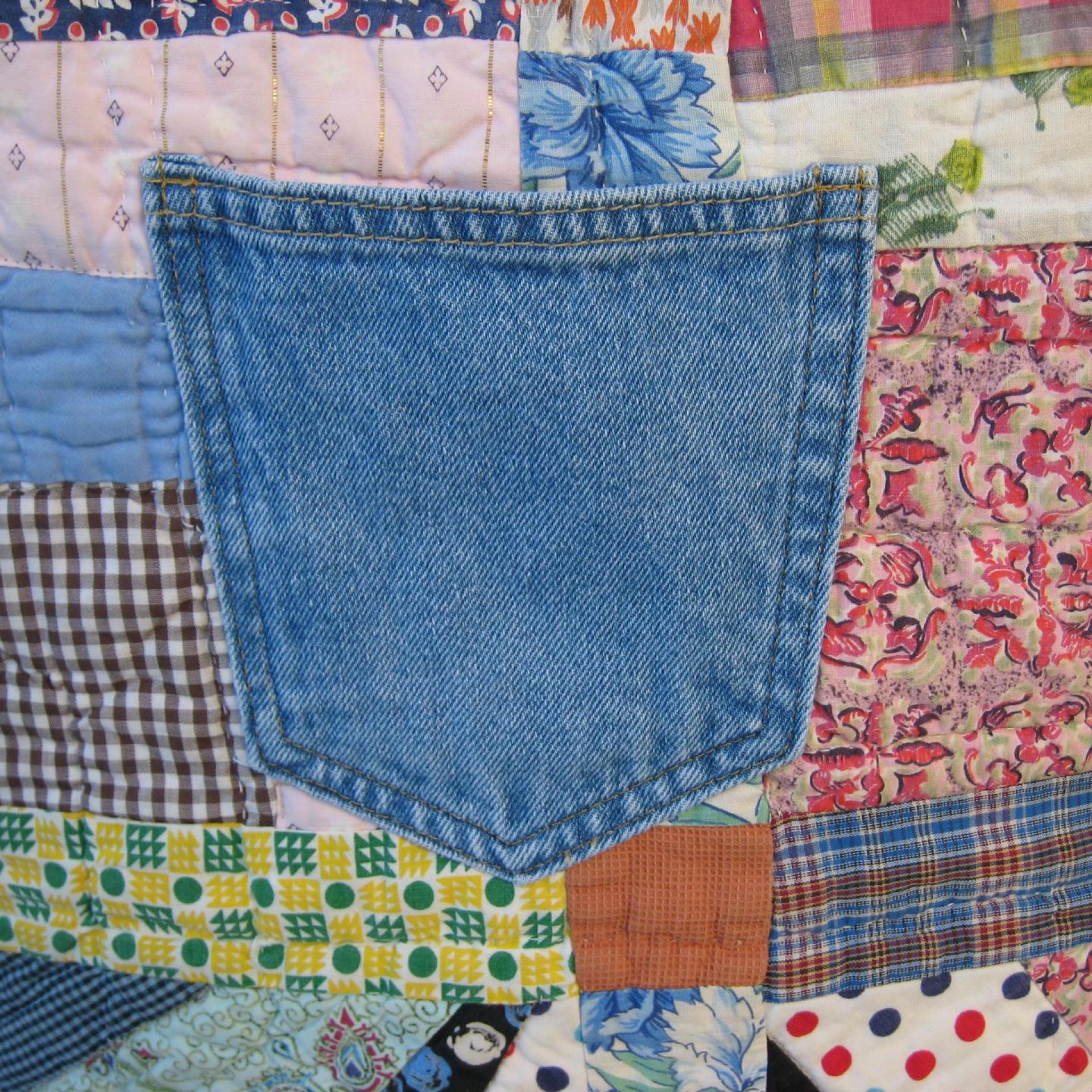 Granny Quilt Tote, Upcycled Vintage Scrap Patchwork Bag with Zipper, USA Hand Made