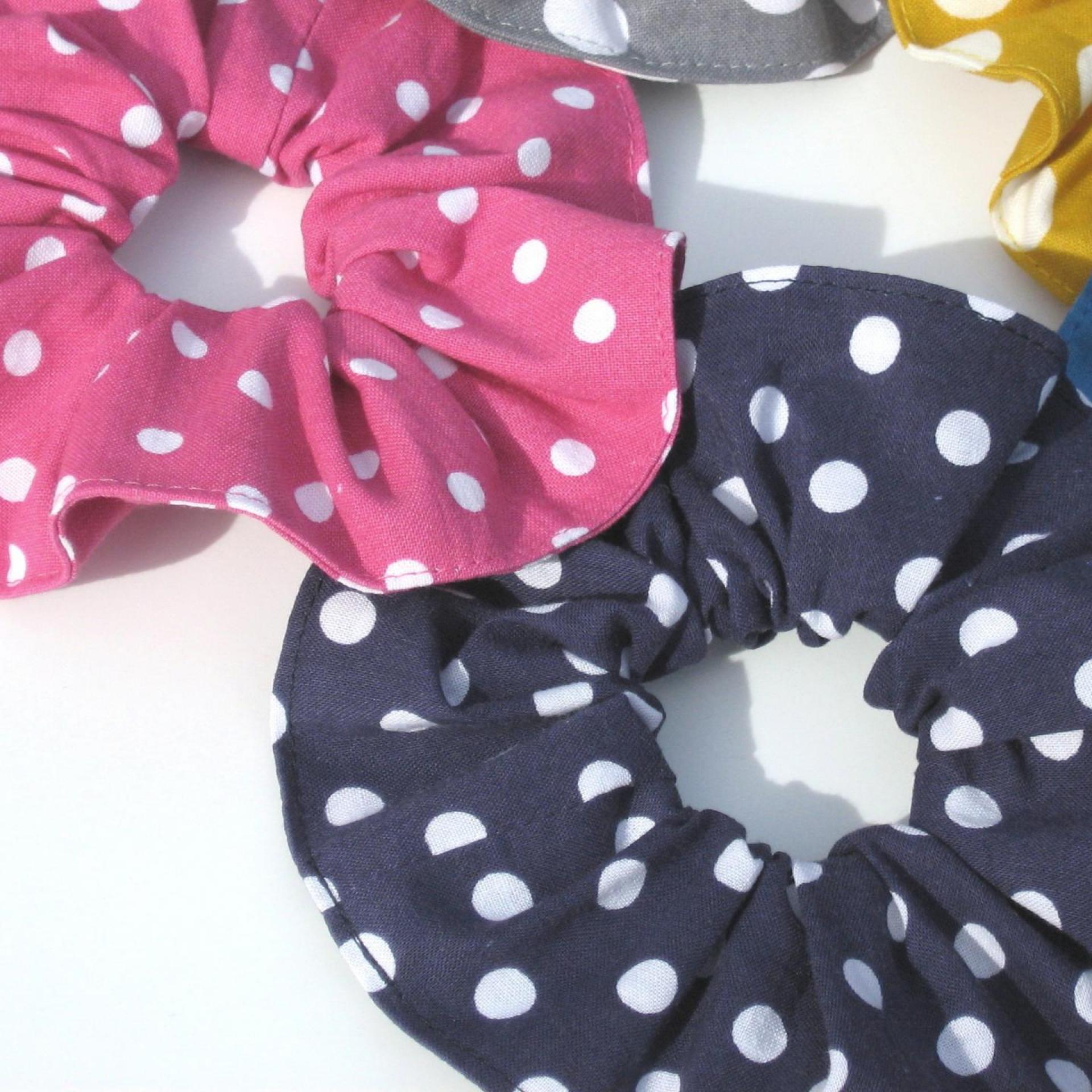 Rockabilly Polka Dot Scrunchies, Retro 50s Ponytail Holder, Pink, Blue, Yellow, Set of 5