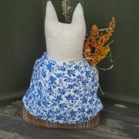 Primitive Cat with Autumn Harvest Bouquet, Albertina Corn Girl #2, Country Cottage Décor