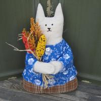 Primitive Cat with Autumn Harvest Bouquet, Albertina Corn Girl #3, Country Cottage Décor