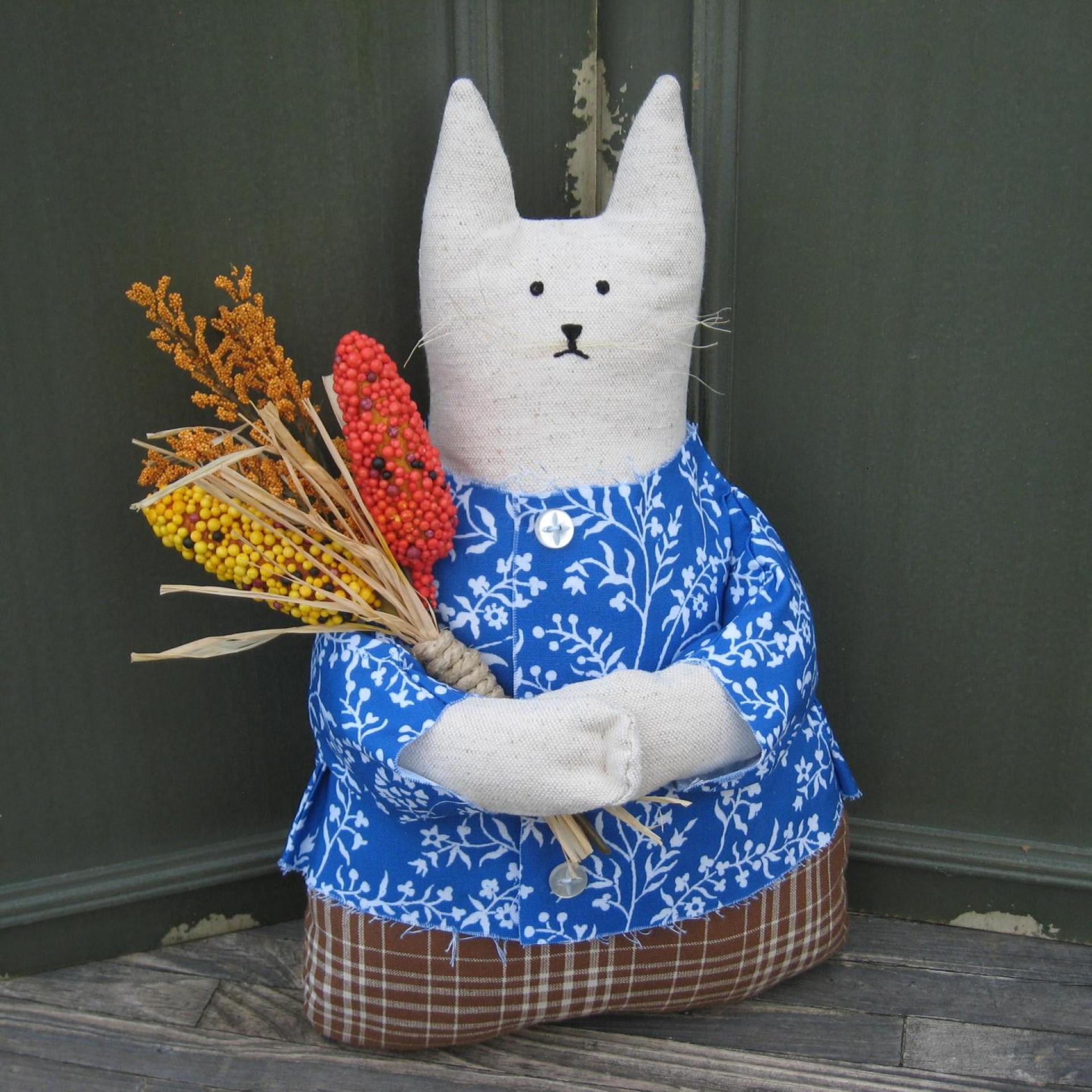 Primitive Cat with Autumn Harvest Bouquet, Albertina Corn Girl #1, Country Cottage Décor