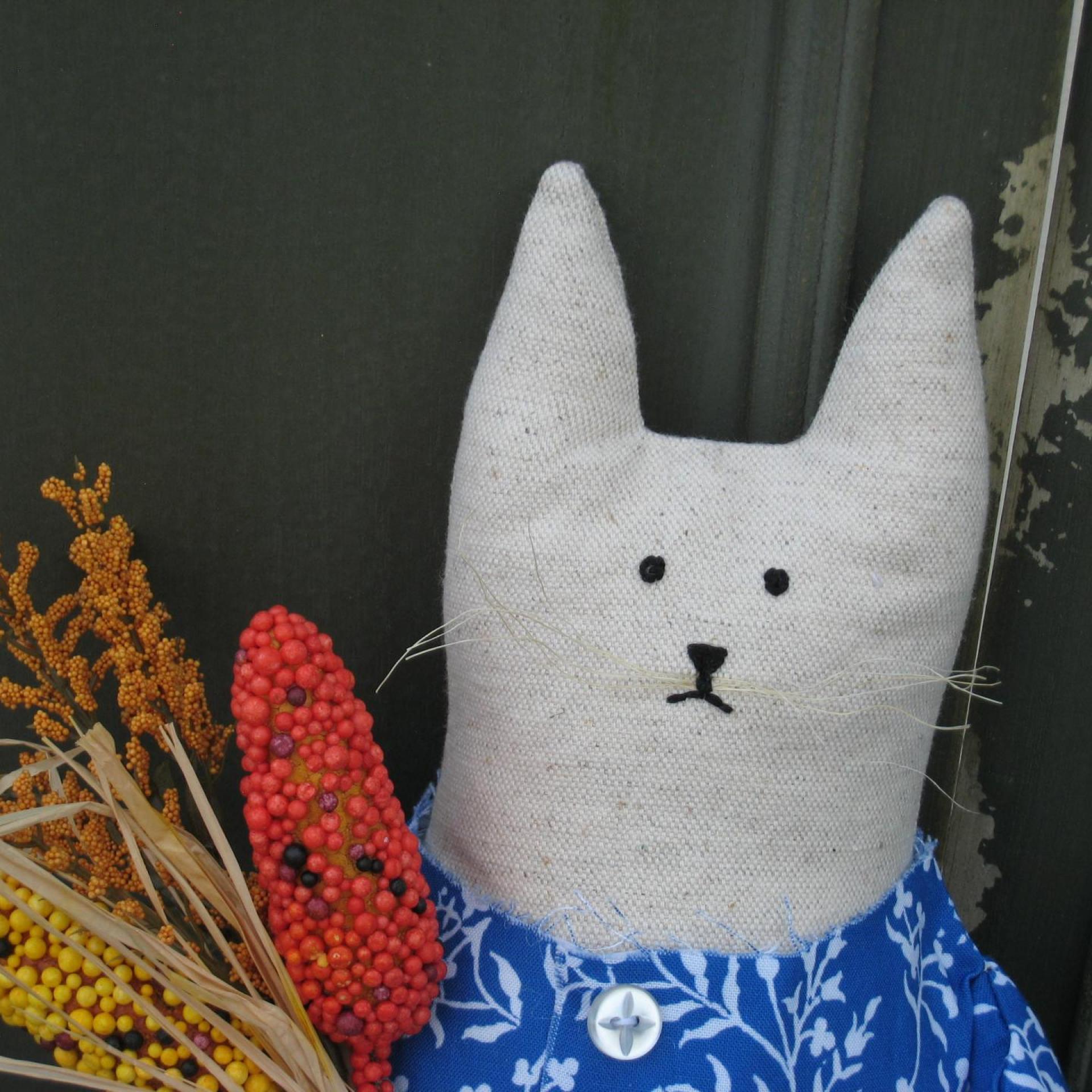 Primitive Cat with Autumn Harvest Bouquet, Albertina Corn Girl #1, Country Cottage Décor
